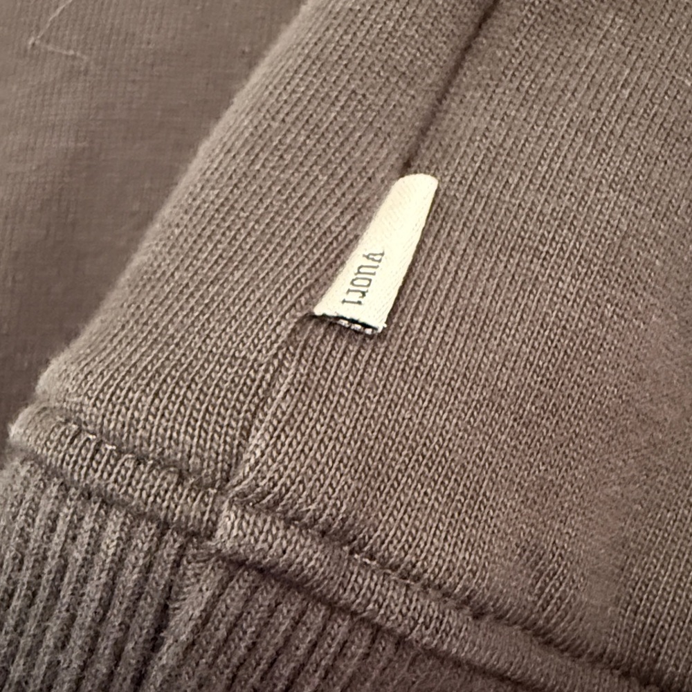 Vuori Men's Charcoal Crewneck Sweatershirt - Picture 4 of 5